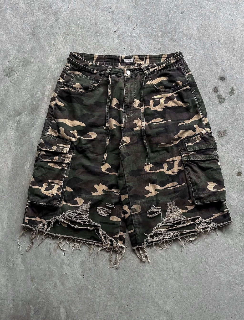 Camo jorts