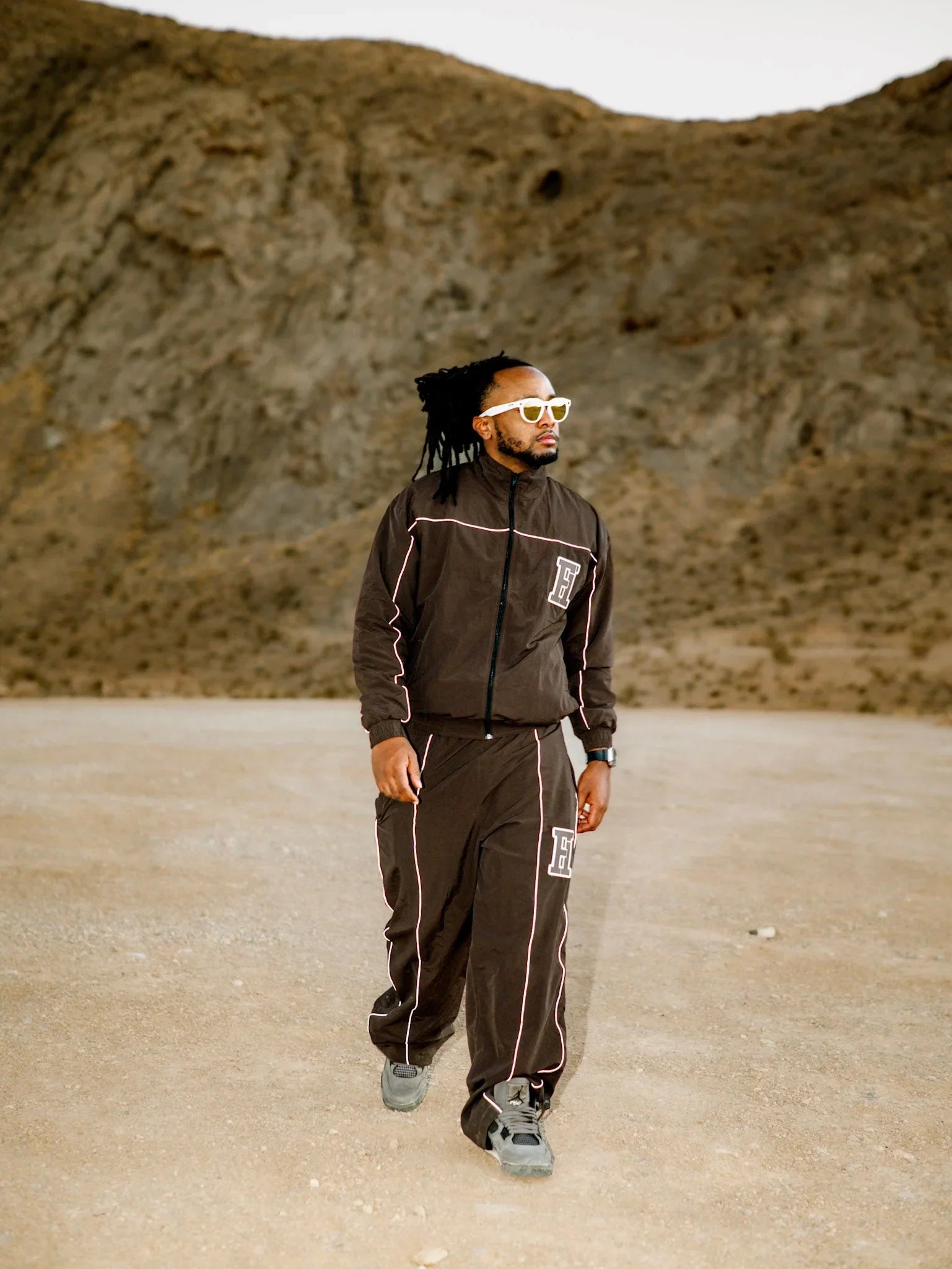 Essential Windbreaker Tracksuit Black