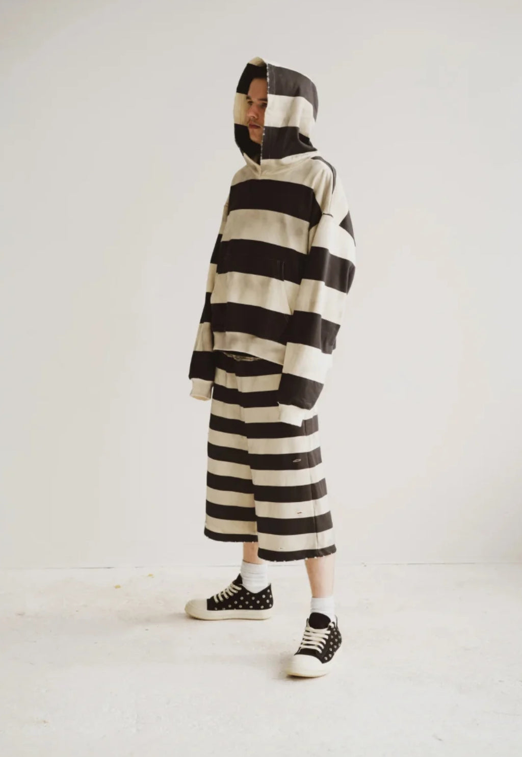 Striped like a prisoner set