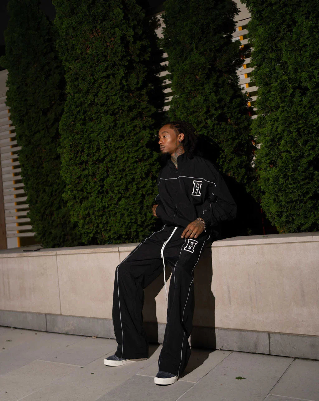 Essential Windbreaker Tracksuit Black